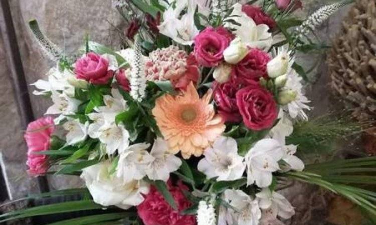 Bouquet-fleuriste-voiron-emotion-elles